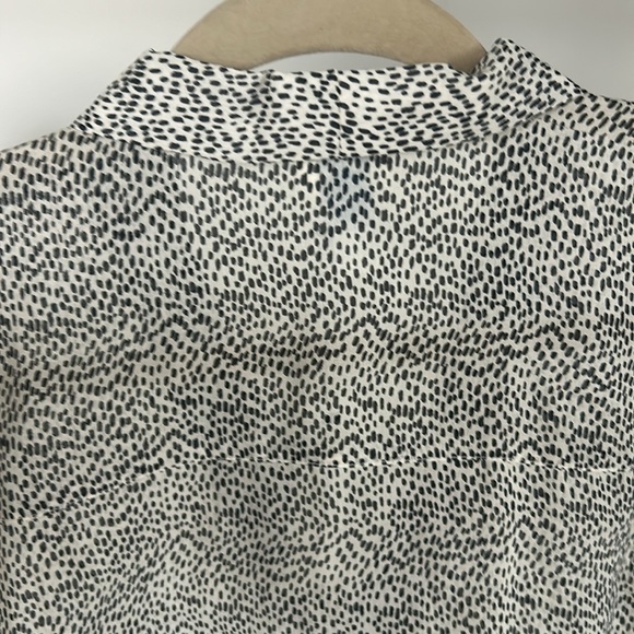 Francesca’s Blue Rain blouse - Picture 6 of 6